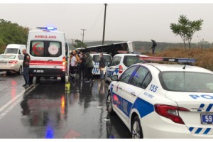 Tekirdağ'da işçi servisi devrildi: 10 yaralı