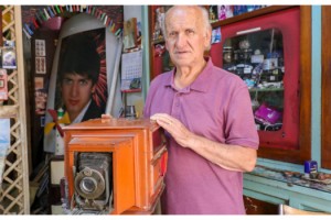 126 yıllık fotoğraf makinesi görenlere nostalji yaşatıyor