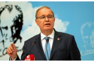 Faik Öztrak corona virüsüne yakalandığını duyurdu!