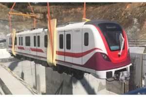 Gayrettepe-İstanbul Havalimanı Metrosu'nda ilk tren seti raylara indi