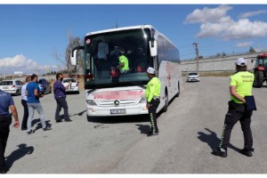 Keşan'da, yolcu otobüslerinde 'HES kodu' denetimi