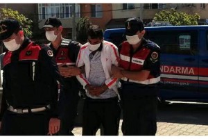 Otomobilde tabancayla oynarken arkadaşının ölümüne neden oldu