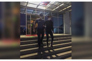 Doğum yapan 14 yaşındaki kız çocuğuna cinsel istismarda bulunan 15 yaşındaki şüpheli tutuklandı