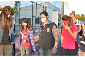 Evli çiftlere fuhuş operasyonu