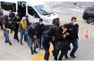 FETÖ’nün 'mahrem infaz koruma memurları' adliyeye sevk edildi