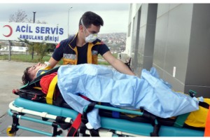 Malkara'da otomobille çarpışan motosiklet sürücüsü yaralandı