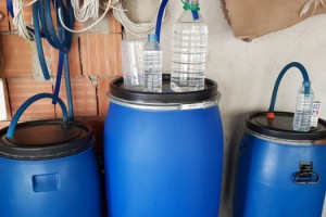 Tekirdağ'da çiftlikte 1 ton sahte içki ele geçirildi