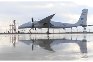 Bayraktar AKINCI TİHA uzak meydana iniş-kalkış testini başarıyla tamamladı