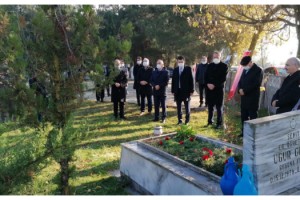 Şehit öğretmen Uğur Gören, kabri başında anıldı