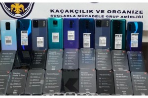 Tekirdağ'da kaçak 51 telefon ele geçirildi