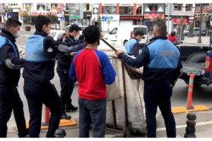 Tekirdağ'da sokağa çıkma kısıtlamasında, kağıt toplayanlara operasyon