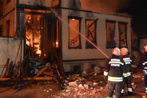 Edirne'de tarihi müftülük binası yandı