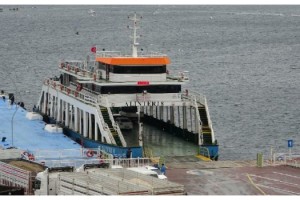 Gökçeada ve Bozcaada’ya yarınki feribot seferleri iptal edildi