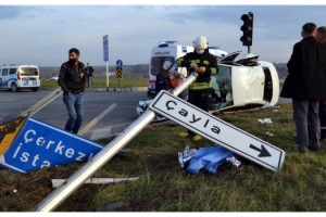 Tekirdağ'da iki otomobil çarpıştı: 5 yaralı