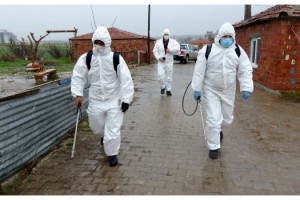 Bebek ziyaretine geldi, 37 kişiye koronavirüs bulaştırdı