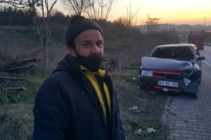 Kısıtlamada kaza yapan alkollü sürücü: "Siz reklamcı mısınız? Çekin çekin"