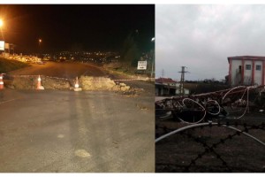 Malkara'da fırtına elektrik direklerini devirdi