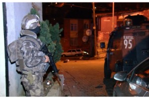 İstanbul'da 3 ilçede uyuşturucu operasyonu