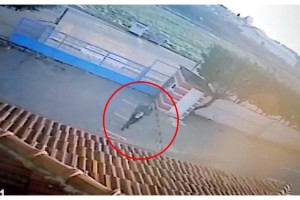 Atatürk heykeline saldıran kişinin güvenlik kamerası görüntüleri ortaya çıktı