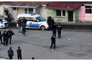 Çorlu’da 3 günde 2 kişinin silahla öldüğü mahallede operasyon: 3 gözaltı