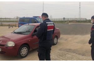 İpsala’da polis ve jandarmadan kısıtlama denetimi