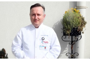 Çocukların bilgisayar, cep telefonu alışkanlığı boyun kaslarını kısaltıyor