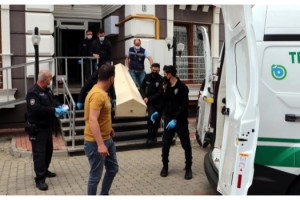 Doktor baba ile 11 yaşındaki kızı evlerinde ölü bulundu