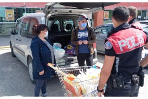 Edirne'de markete aracıyla gidenlere ceza