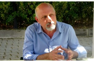 Prof. Dr. Altun: Virüs için çevresel ilaçlamanın mantığı yok, ekolojik dengeyi bozuyor