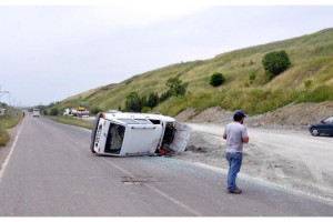 Malkara'da takla atan otomobilin sürücüsü yaralandı