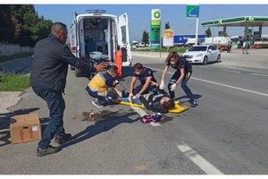 Otomobile arkadan çarpan motosikletteki karı-koca yaralandı