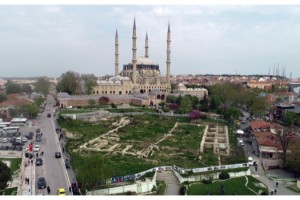 Selimiye Camii'nin meydan düzenlemesi 6 yıl aradan sonra başlıyor