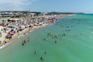 Denize giren kardeşlerden Murat boğuldu, ağabeyi Ömer tedaviye alındı