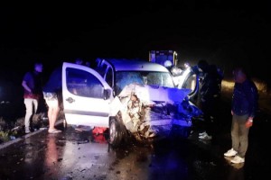 Tekirdağ'da hafif ticari araçlar çarpıştı: 7 yaralı