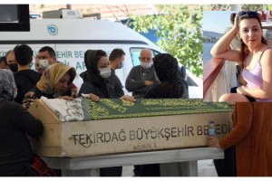 Tren kazasında ölen Nebibe, 'Kelle koltukta gidiyoruz' demiş