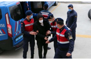 Eşini, benzin dökerek yakan kocanın müebbet hapsi istendi