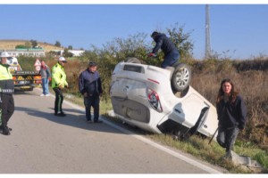 Malkara'da takla atan otomobilde 3 kişi yaralandı