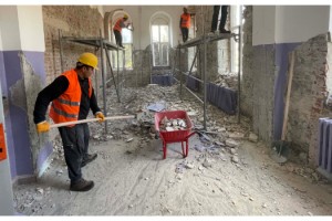 Tarihi cephe gerisi hastanesinin müze olması için restorasyona başlandı