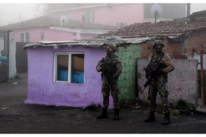 Çorlu’da ‘Günaydın’ operasyonunda 13 gözaltı