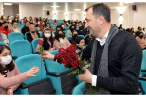 Başkan Yüksel, üniversite öğrencileriyle buluştu