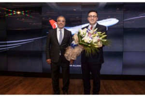 THY'de devir teslim töreni