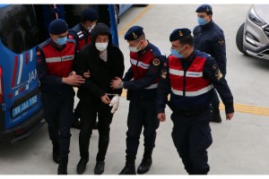 Eşini benzin dökerek yakan Aydın'ın yargılanmasına devam edildi