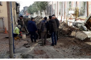 Kazılan yolda göçük sonrası gaz sızıntısı