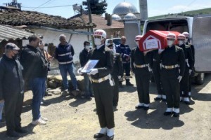 Kıbrıs gazisi Bedel, son yolcuğuna uğurlandı