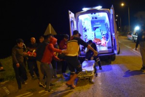 Şarköy’de iki otomobil çarpıştı: 1’i ağır 3 yaralı