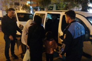 Silivri'de polis ve zabıtadan dilenci operasyonu