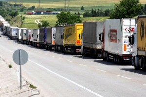 Hamzabeyli Sınır Kapısı'nda yaklaşık 25 kilometre TIR kuyruğu