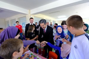 Vali Ekici, Kırım Tatar Türklerini ziyaret etti