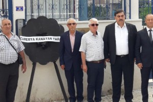 Balkan Rumeli Konfederasyonu üyeleri, Yunan Konsolosluğu önüne siyah çelenk bıraktı