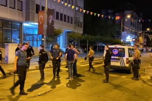 Çorlu’da iki grup arasında silahlı kavga: 2’si polis 10 yaralı